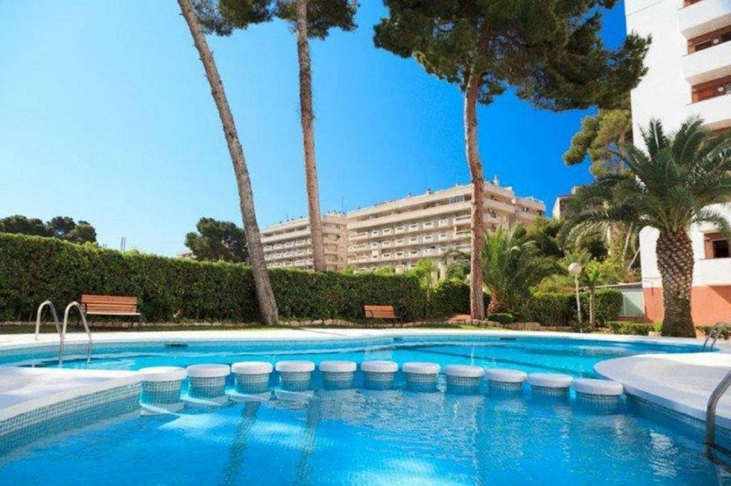 살루 Sunflat Holidays Llum Swimming Pool 아파트 외부 사진